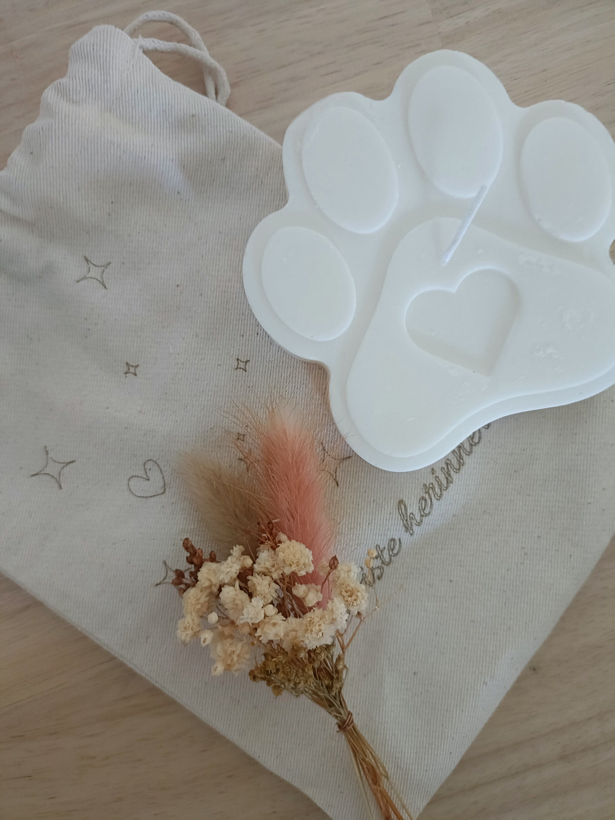 Handgemaakte Koolzaadwas Kaars Hondenpoot met Hart